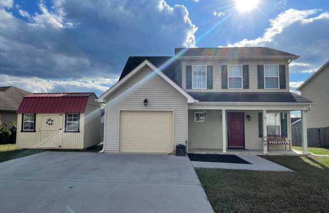 3 Bed / 2.5 Bath Home with Fenced Backyard, Garage & Extra Storage photos photos