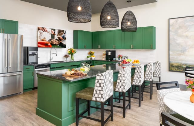Album Indian Lake Age 55+ Apartment Homes Gallery 4