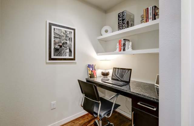 2900 West Dallas Gallery 4