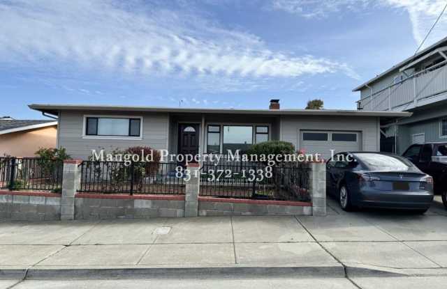Inviting 2-Bed 1-Bath Home with Updated Kitchen, Enclosed Yard Space, and Attached Garage! - 1698 Laguna Street, Seaside, CA 93955