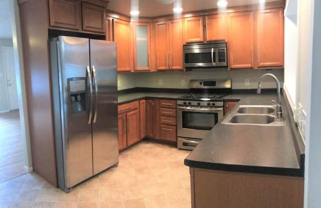 4814 Dogwood Drive Gallery 3