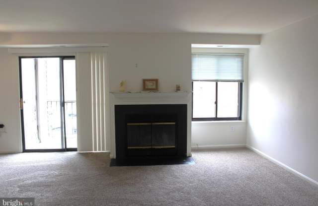 1105 CASTLE HARBOUR WAY photos photos