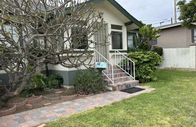 2220 Rosecrans St Gallery 3