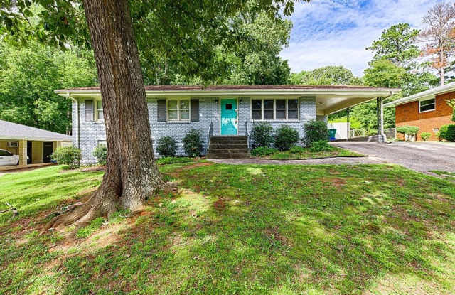 3884 Honeysuckle Drive SE - 3884 Honeysuckle Drive, Smyrna, GA 30082