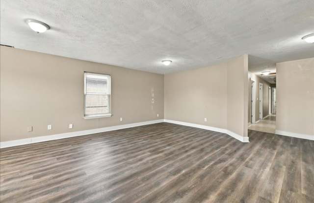 5020 Elliott Avenue  - $1,700.00/mo. Gallery 3