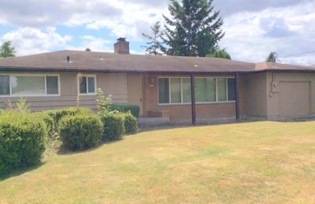 Auburn - 3 BDRM Rambler with large yard! Available Now! - 1402 11th Street Northeast, Auburn, WA 98002
