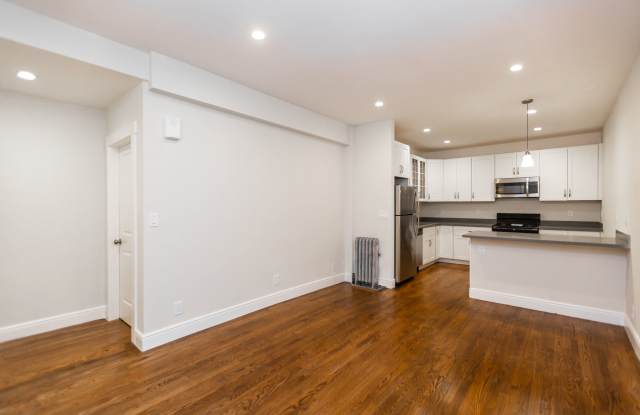 2737 SUTTER Apartments photos photos