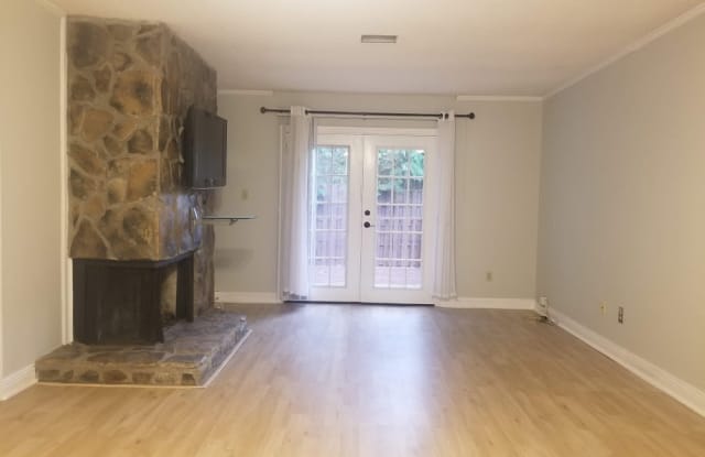 1272 Falling Water Dr - 1272 Falling Water Drive Southeast, Smyrna, GA 30080
