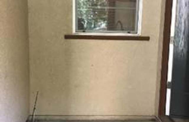 Beautiful 3-Bedroom Condo in Elk Grove Gallery 4