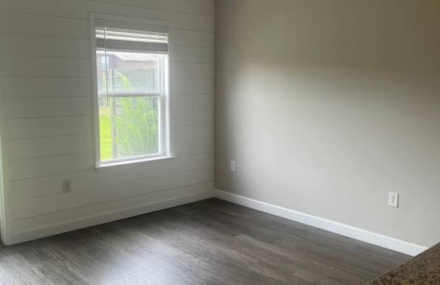 1812 Stable Lane photos photos