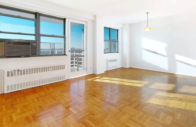 3530 Henry Hudson Pkwy photos photos
