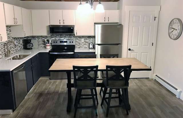 Long Term Rental- Treehouse E201 photos photos