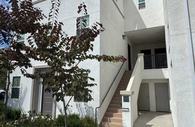 Modern 2 Bedroom, 2.5 Bathroom Condo in Prime Otay Ranch Location! photos photos