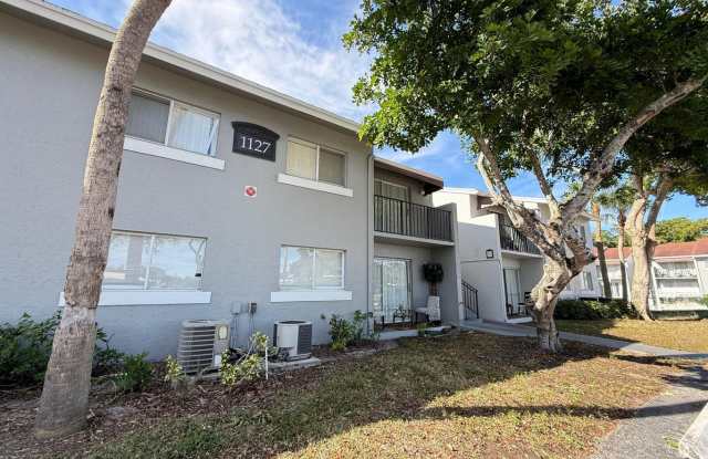 1127 Lake Terry Dr photos photos