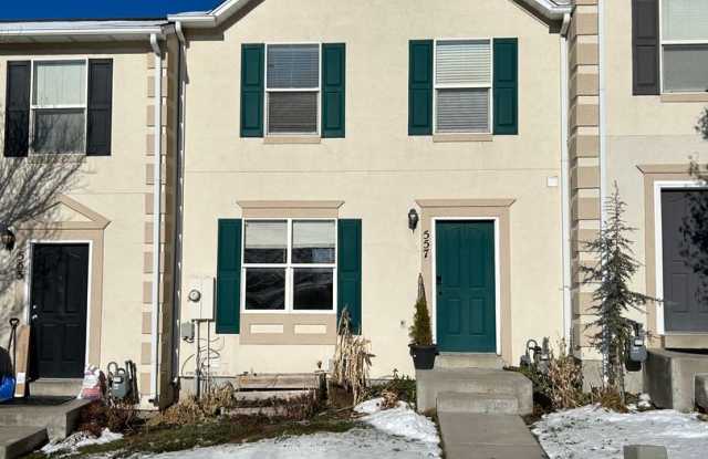 Great 2 Bed 2.5 Bath Draper Bench Condo photos photos