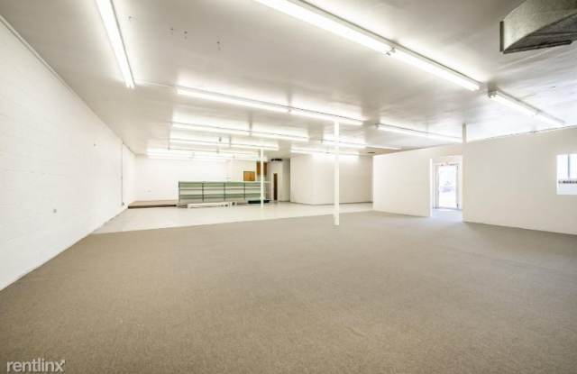 1214 N Elizabeth St Gallery 4