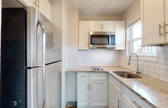 300 Meridian Street300 Meridian Street - 300 - 2 photos photos