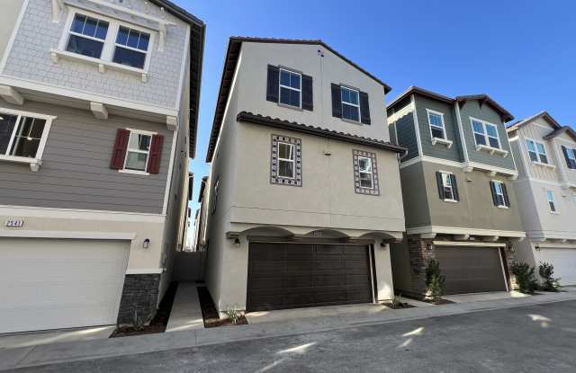 2543 Dorris Street photos photos