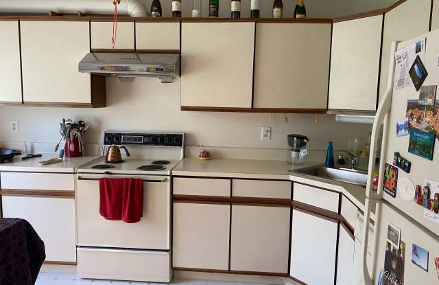 1205 CHESTERWOOD Court Gallery 2
