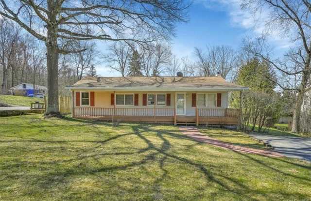 66 Orchard Lake Drive - 66 Orchard Lake Drive, Orange County, NY 10950