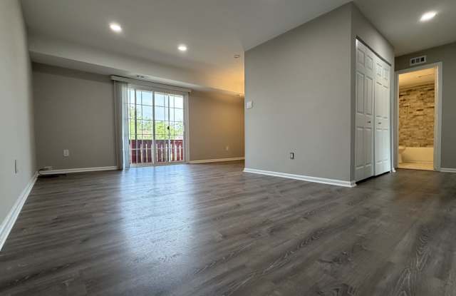 4548 Rosemarie Dr Gallery 2