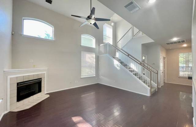Spacious Home with Multiple Outdoor Living Areas - Fresh Paint and New Carpet! photos photos