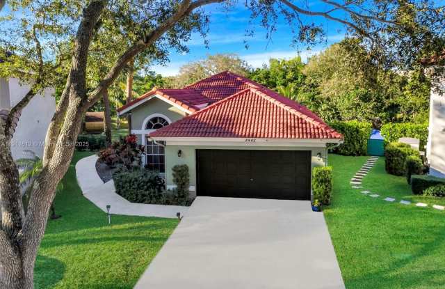 8442 NW 57th Dr photos photos