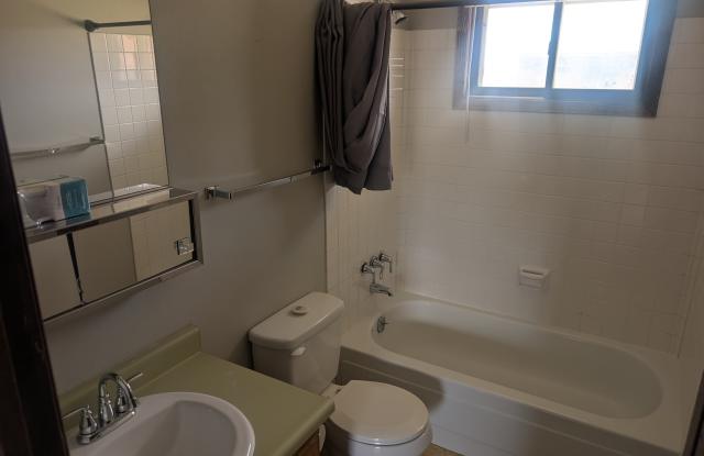 330 E 9th St photos photos