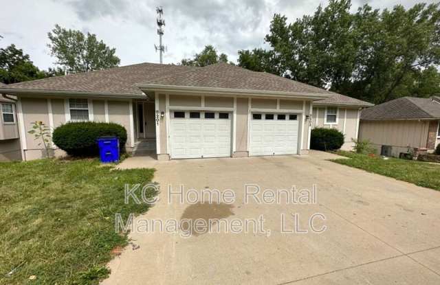 8201 Woodson Dr photos photos