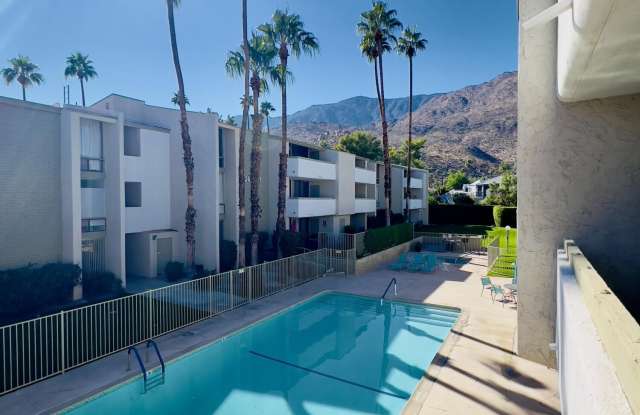 251 E La Verne Way photos photos