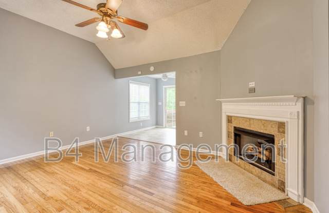208 Cotton Creek Drive Gallery 4