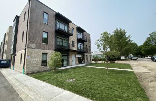 2030 Greenwood Street - 2030 Greenwood Street, Evanston, IL 60201