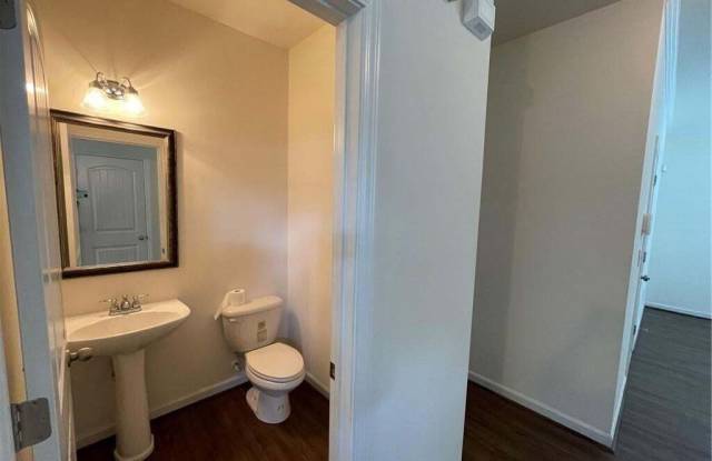441 FERN BAY Drive SW Gallery 4
