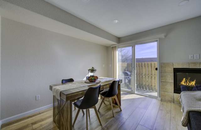 5859 University Village View Gallery 4