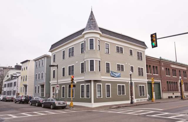 Beautiful Southie 2 Bed/ 2 Bath photos photos