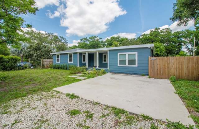 1015 APOPKA BOULEVARD Gallery 2