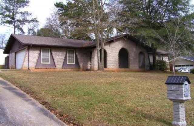 Valley Hills Subdivision - Detached Garage Holds Up to 6 Vehicles, Plenty of Parking Space! New Flooring!! Fresh Paint!! photos photos