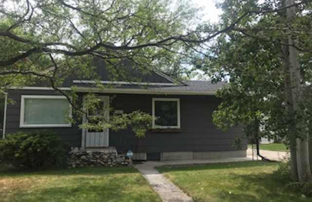 Gorgeous 3 bedroom, 2 bath home in great neighborhood! photos photos
