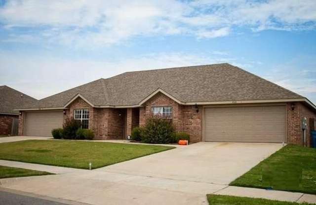 1002  SW Quartz  RD Unit #1 - 1002 Southwest Quartz Road, Bentonville, AR 72712