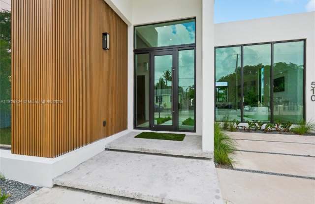 424 NW 43rd St photos photos