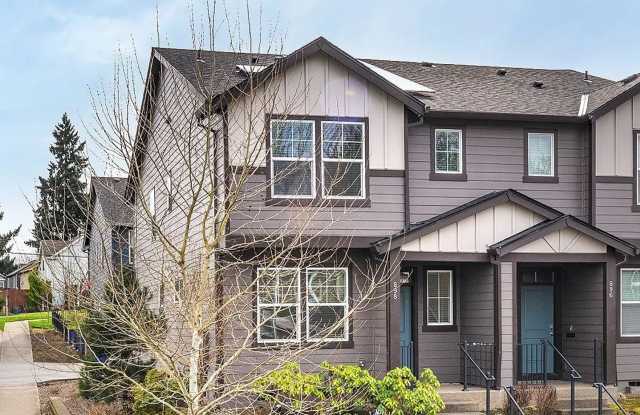 898 N 18th Avenue ~ Spacious & Immaculately Maintained Townhome photos photos