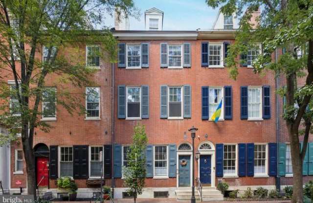 1021 Clinton Street Gallery 2