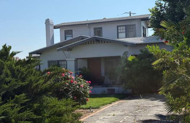 Spacious and Charming Country Home For Rent photos photos