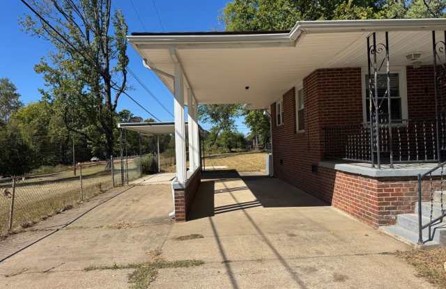 Single Family Home in Clarksville Gallery 4