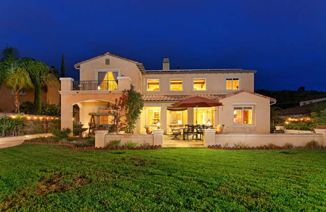 2521 Honeybell Lane Gallery 2