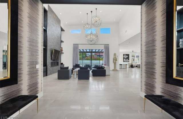 20 Pebble Hills Court Gallery 4