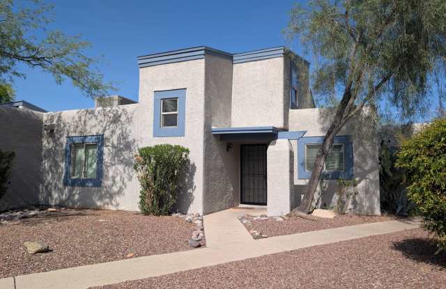 Beautiful Townhouse - 3 bed  2 bath in Great Central Location photos photos