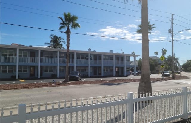 8465 W GULF BOULEVARD - 8465 West Gulf Boulevard, Treasure Island, FL 33706