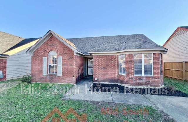 5827 Hickory Nutt Ln - 5827 Hickory Nutt Lane, Memphis, TN 38141