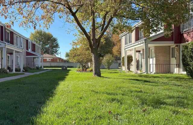508 Sunset Lane Gallery 1